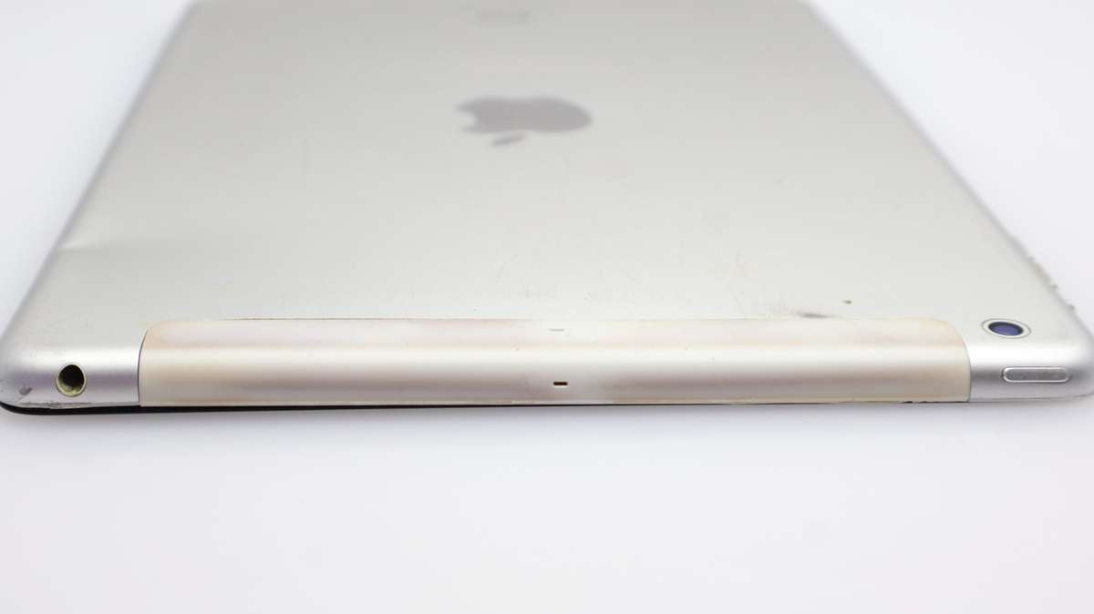 iPad Air 32GB (Wi-Fi/ Cellular) Front Camera And Home Button Issue Silver