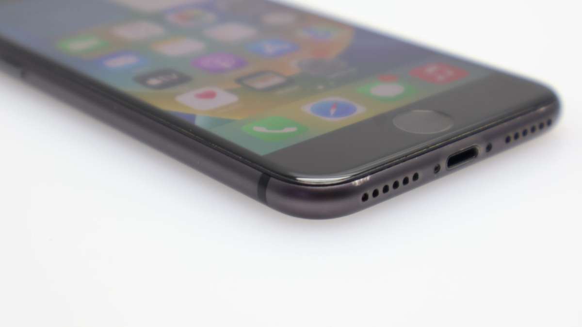 iPhone 8 64GB Space Gray