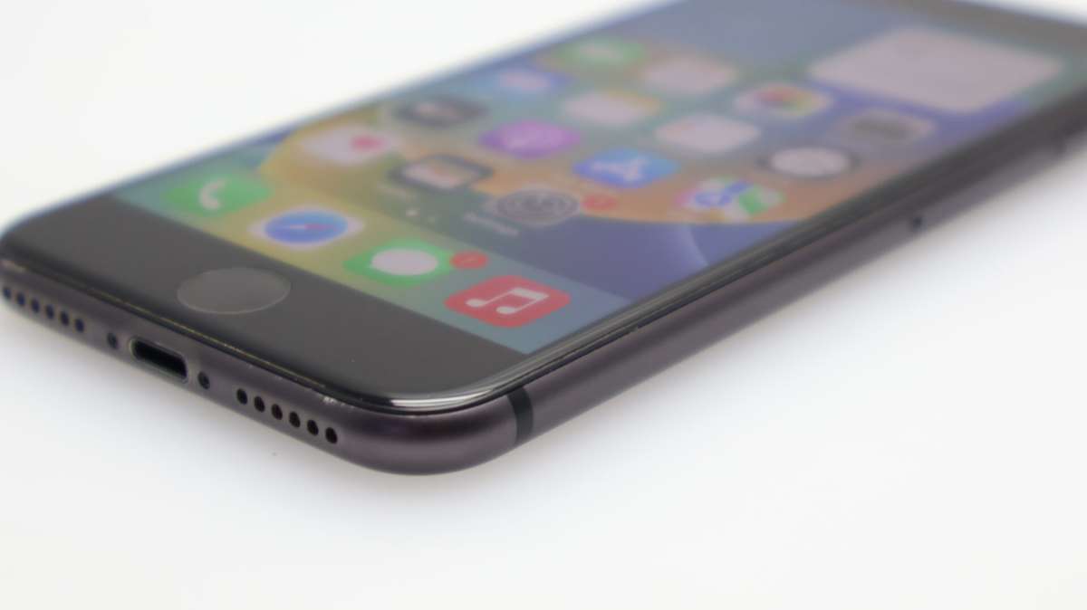 iPhone 8 64GB Space Gray