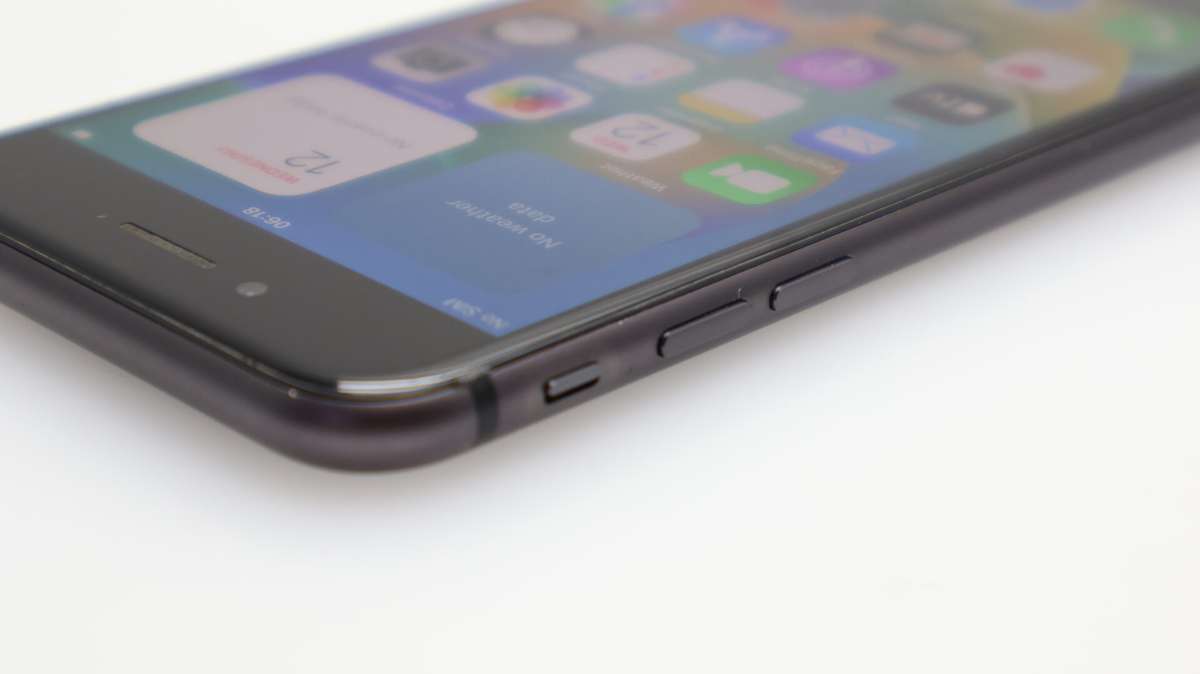 iPhone 8 64GB Space Gray