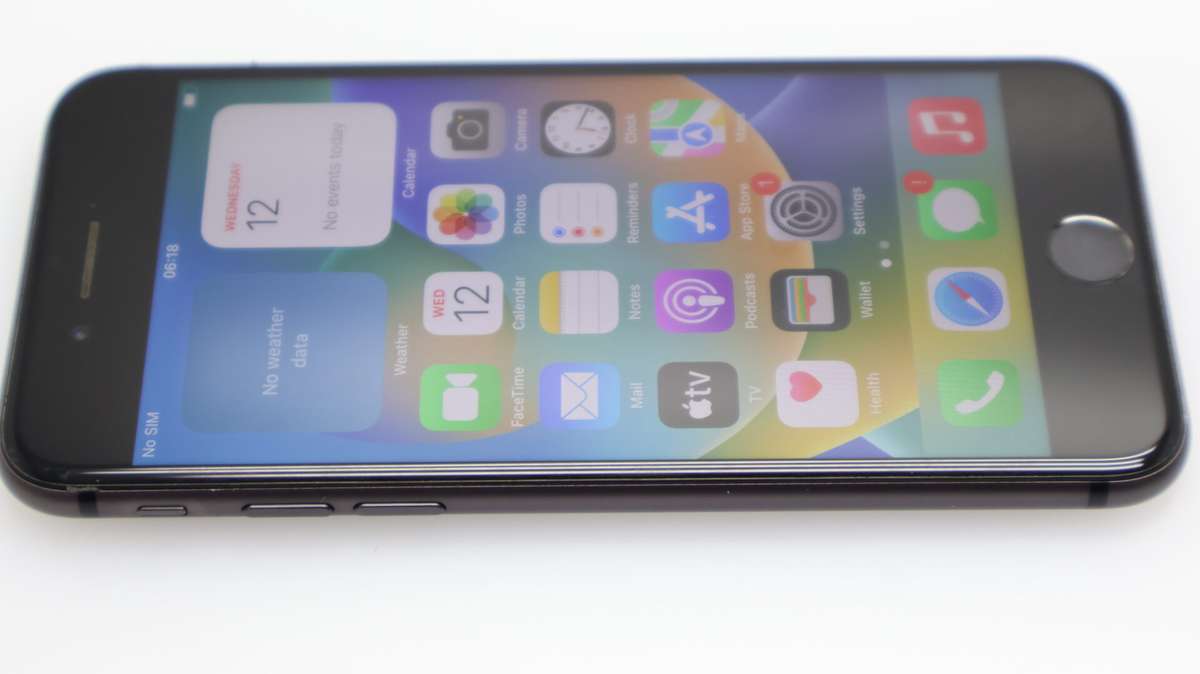 iPhone 8 64GB Space Gray