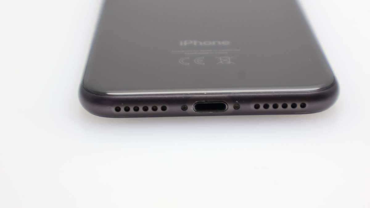 iPhone 8 64GB Space Gray