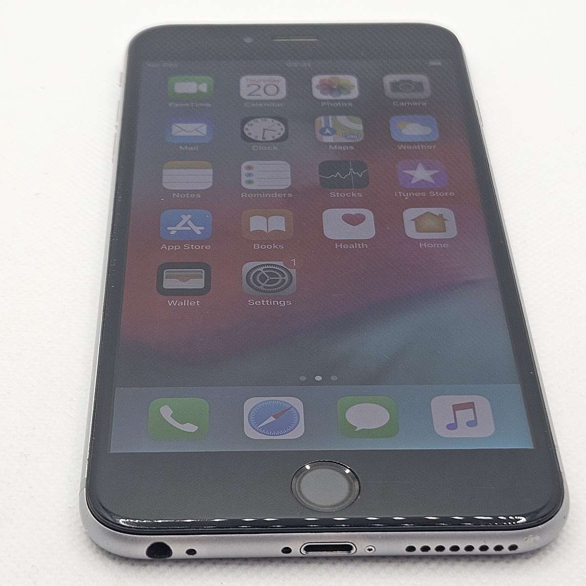 iPhone 6 Plus 64GB Bright Spots Space Gray