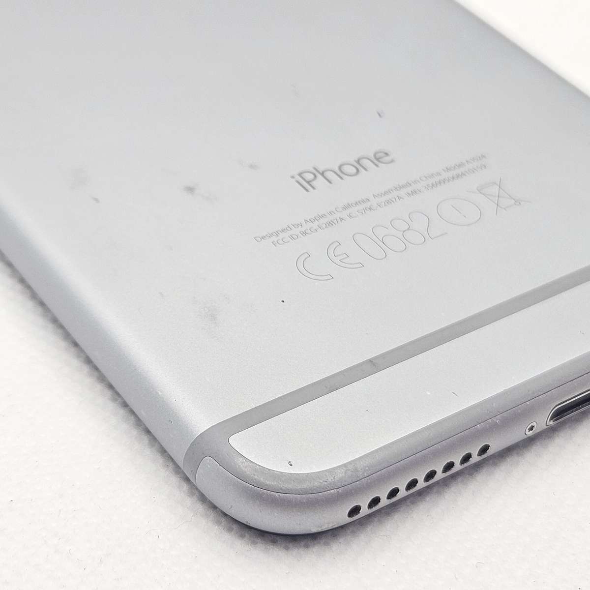 iPhone 6 Plus 64GB Bright Spots Space Gray