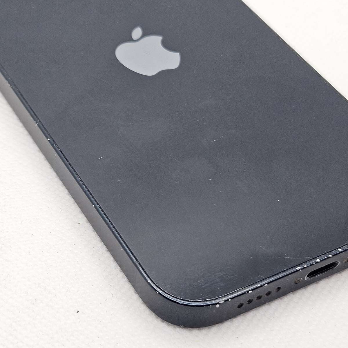 iPhone 13 128GB Midnight (6 Month Warranty)