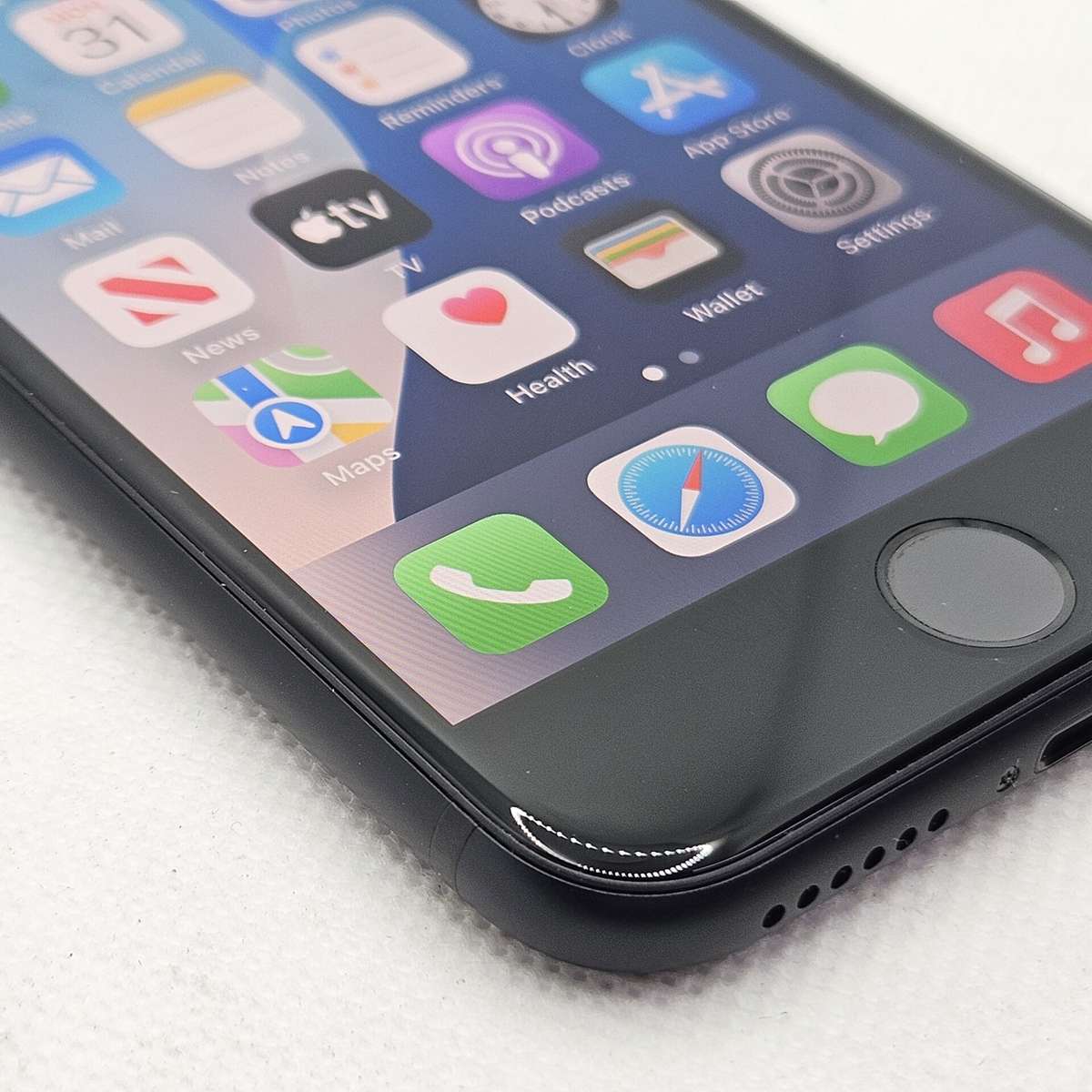 iPhone SE 2020 64GB Black (3 Month Warranty)