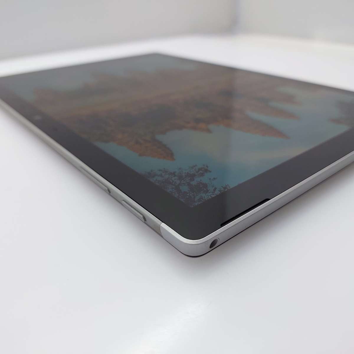 Microsoft Surface Pro 7 "Core i5" 1.10GHz 8GB RAM 128GB SSD  Silver