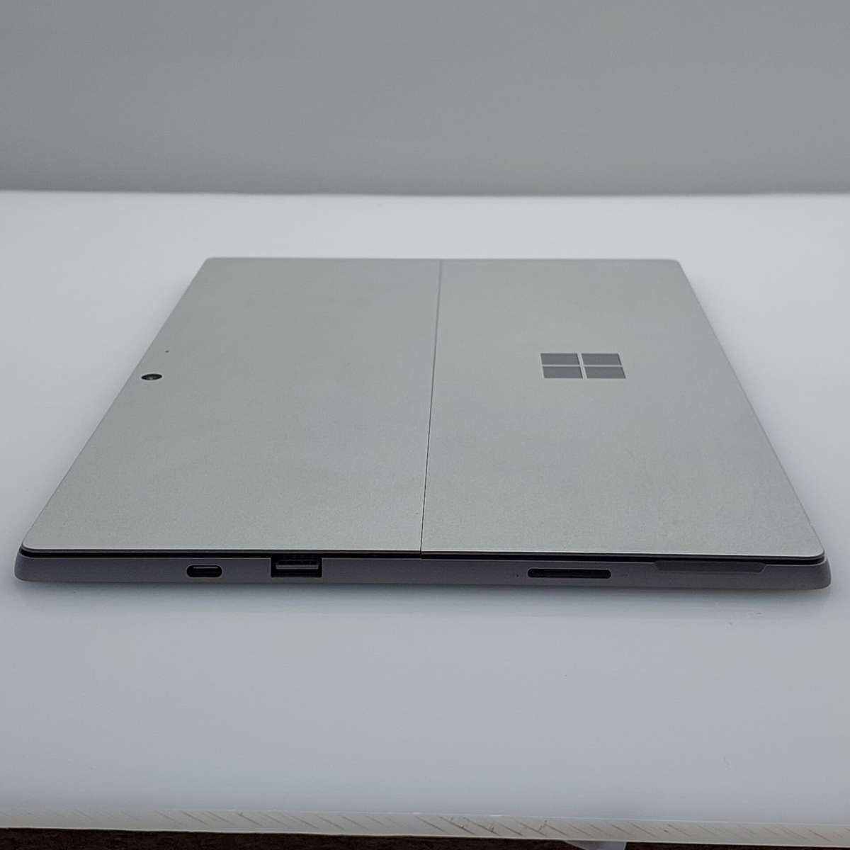 Microsoft Surface Pro 7 "Core i5" 1.10GHz 8GB RAM 128GB SSD  Silver