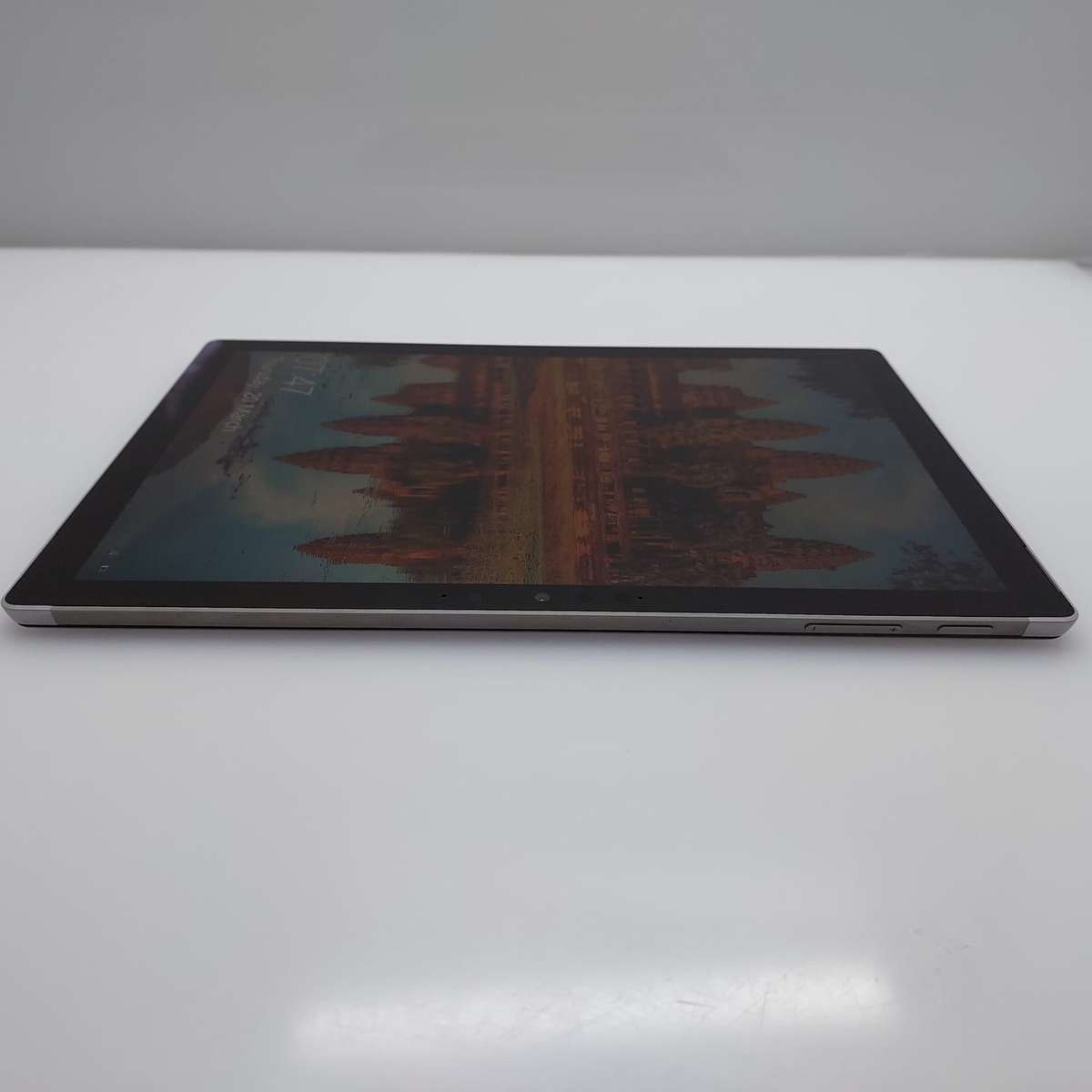 Microsoft Surface Pro 7 "Core i5" 1.10GHz 8GB RAM 128GB SSD  Silver