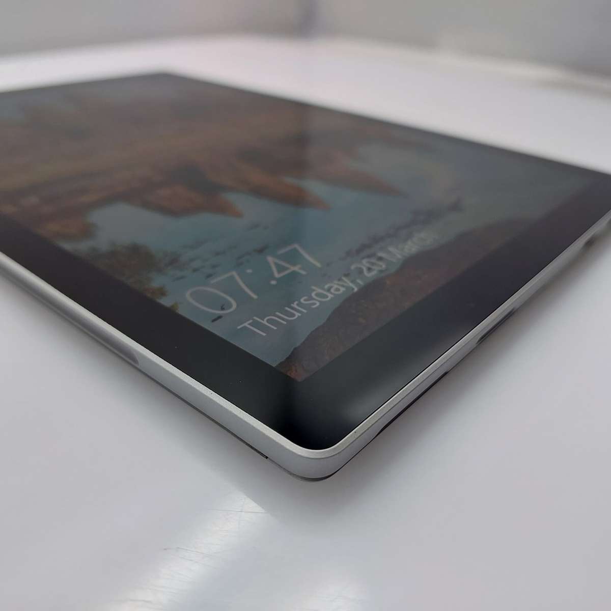 Microsoft Surface Pro 7 "Core i5" 1.10GHz 8GB RAM 128GB SSD  Silver