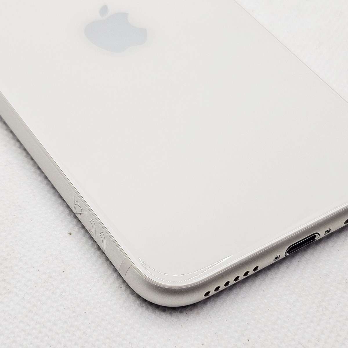 iPhone SE (2022) 64GB Starlight (6 Month Warranty)