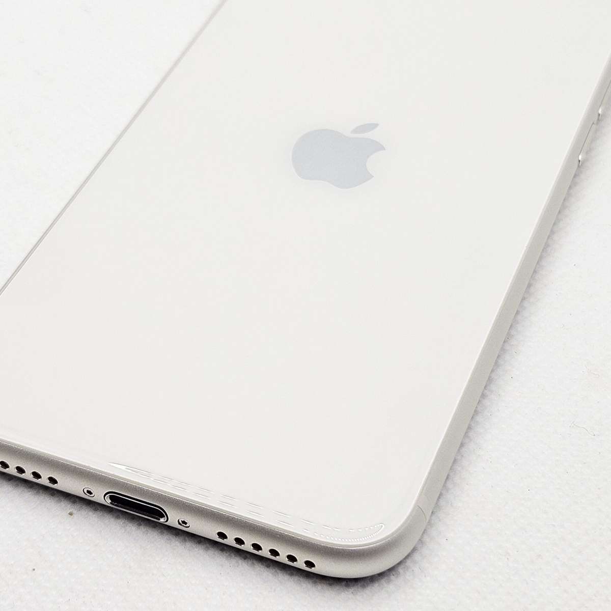 iPhone SE (2022) 64GB Starlight (6 Month Warranty)