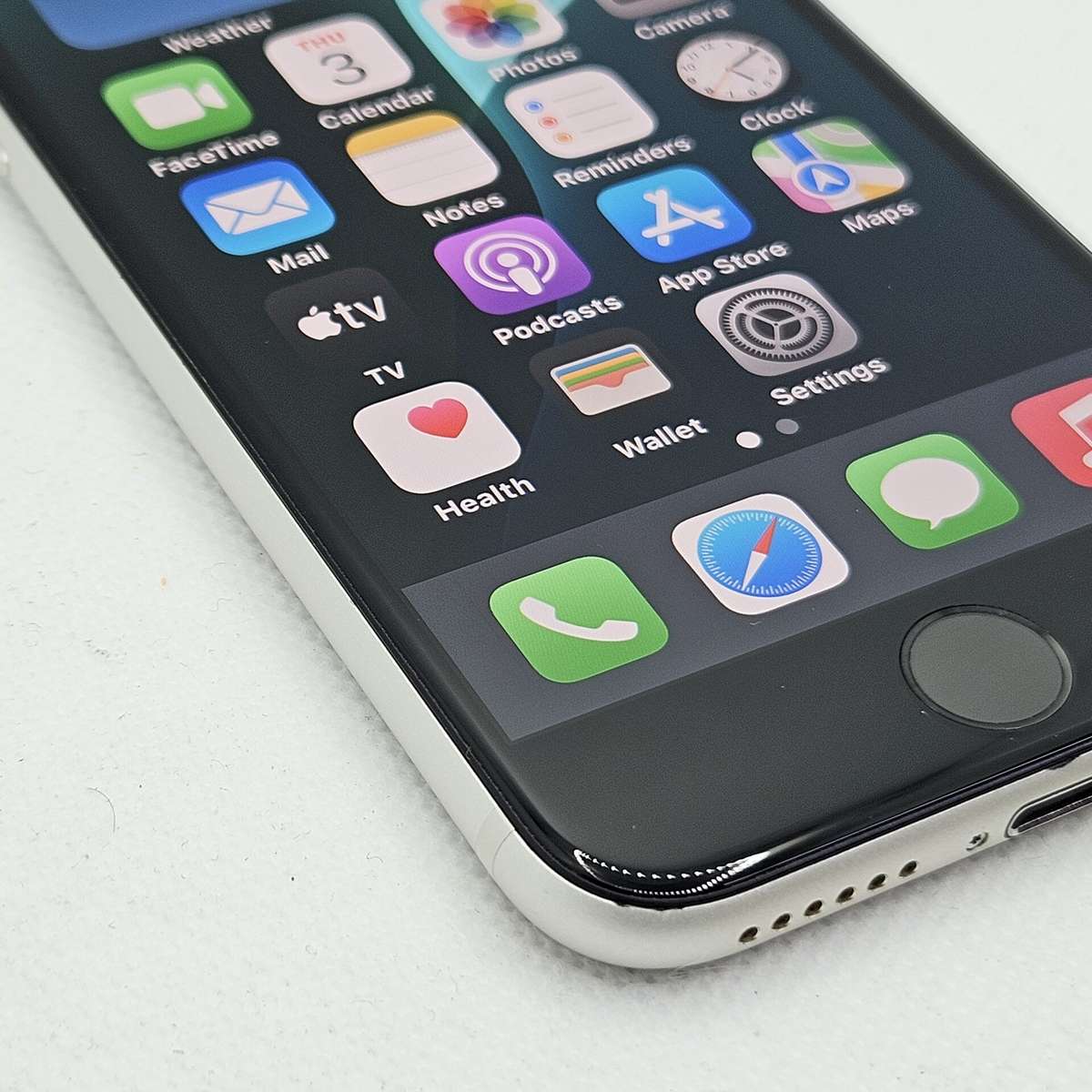 iPhone SE (2022) 64GB Starlight (6 Month Warranty)