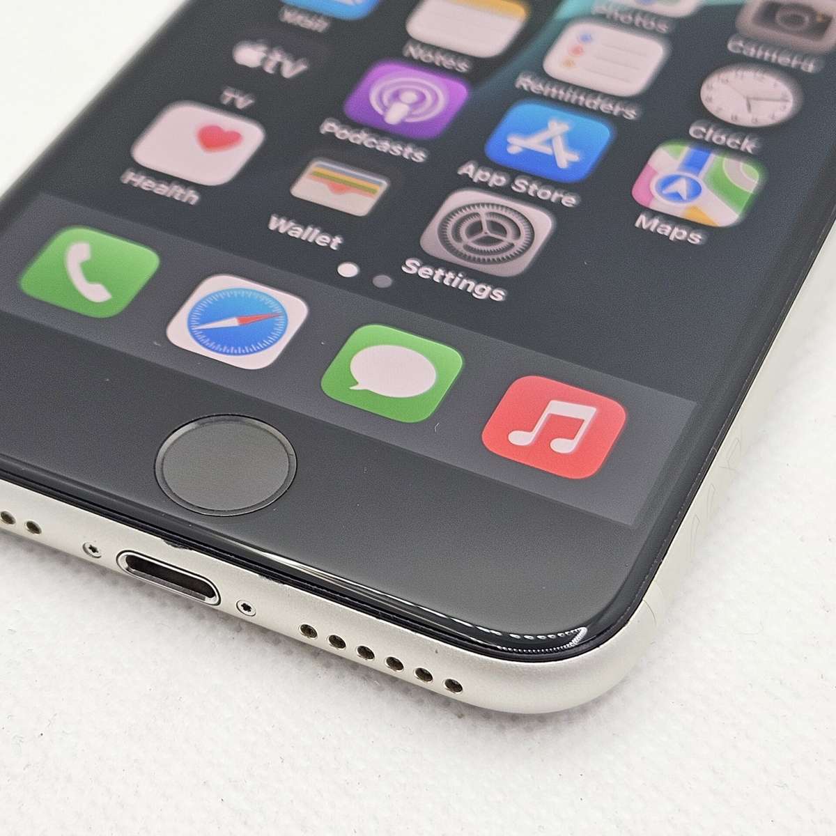 iPhone SE (2022) 64GB Starlight (6 Month Warranty)