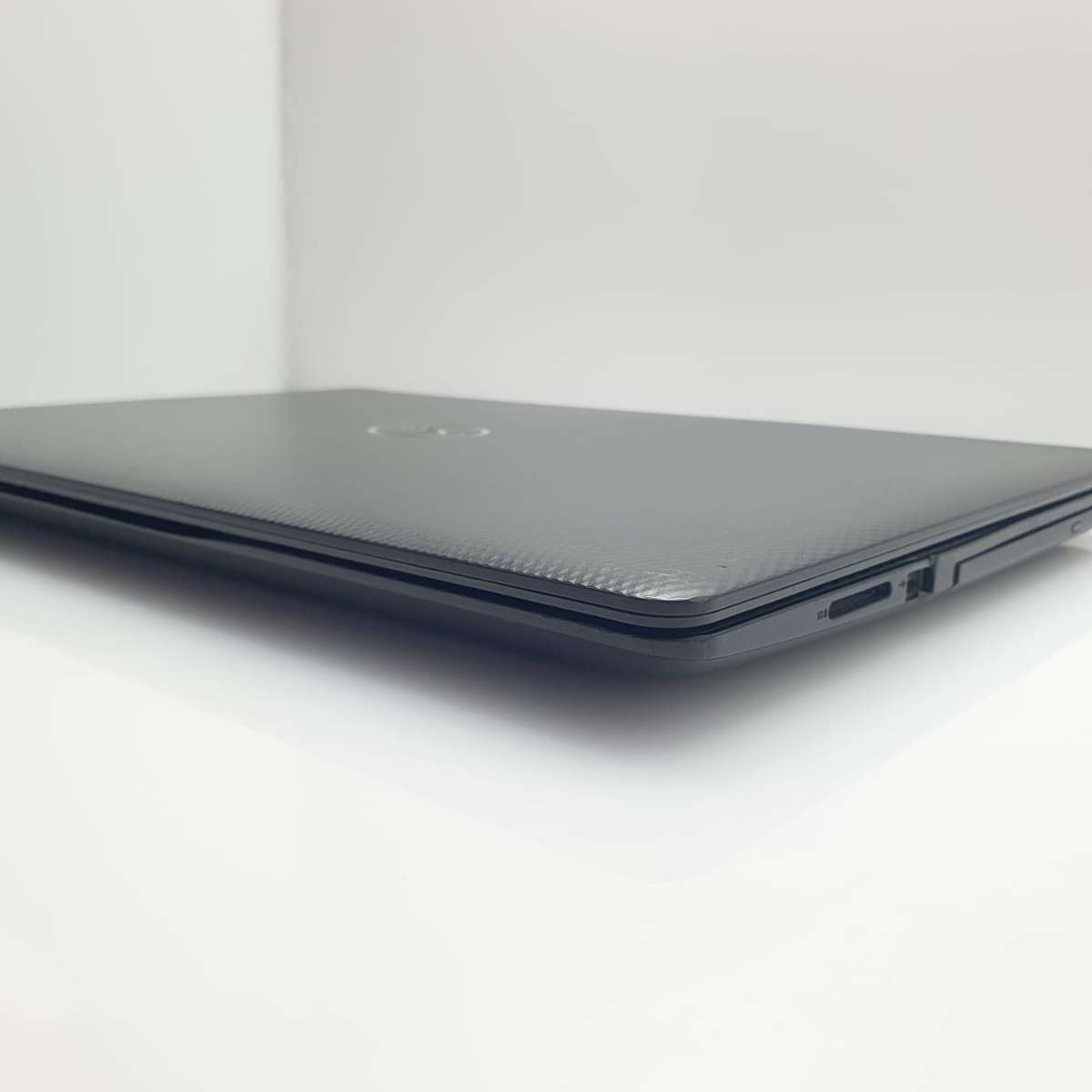 Dell Inspiron 3593 "Core i5" 8GB RAM 256GB SSD Bright Spots Black (3 Month Warranty)