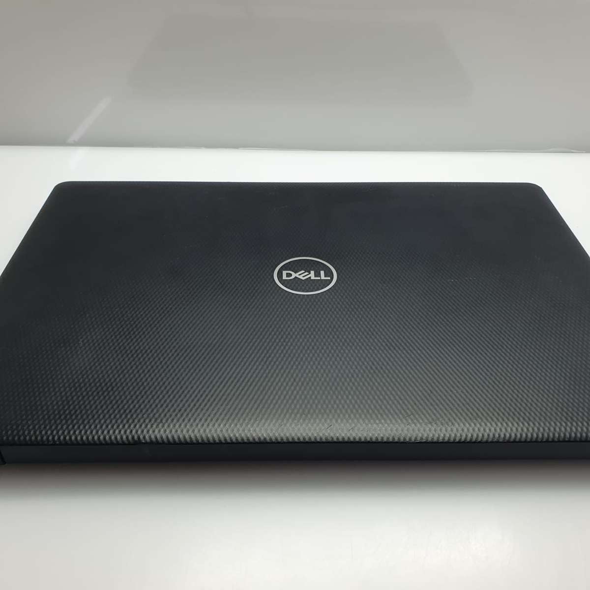 Dell Inspiron 3593 "Core i5" 8GB RAM 256GB SSD Bright Spots Black (3 Month Warranty)