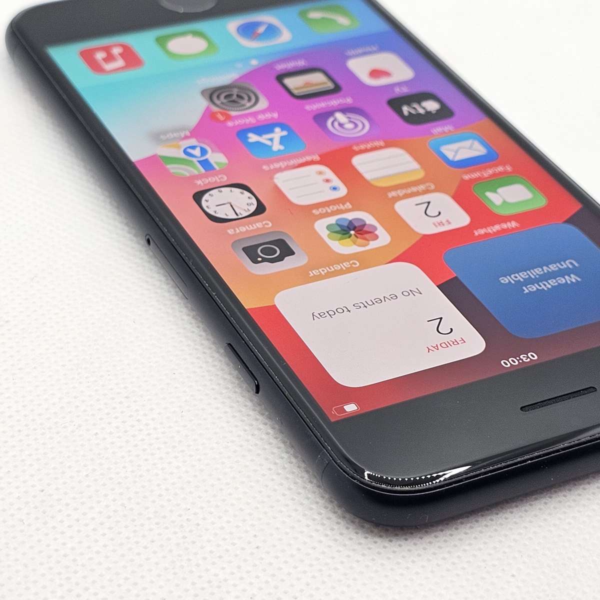 iPhone SE 2022 64GB Midnight (6 Month Warranty)