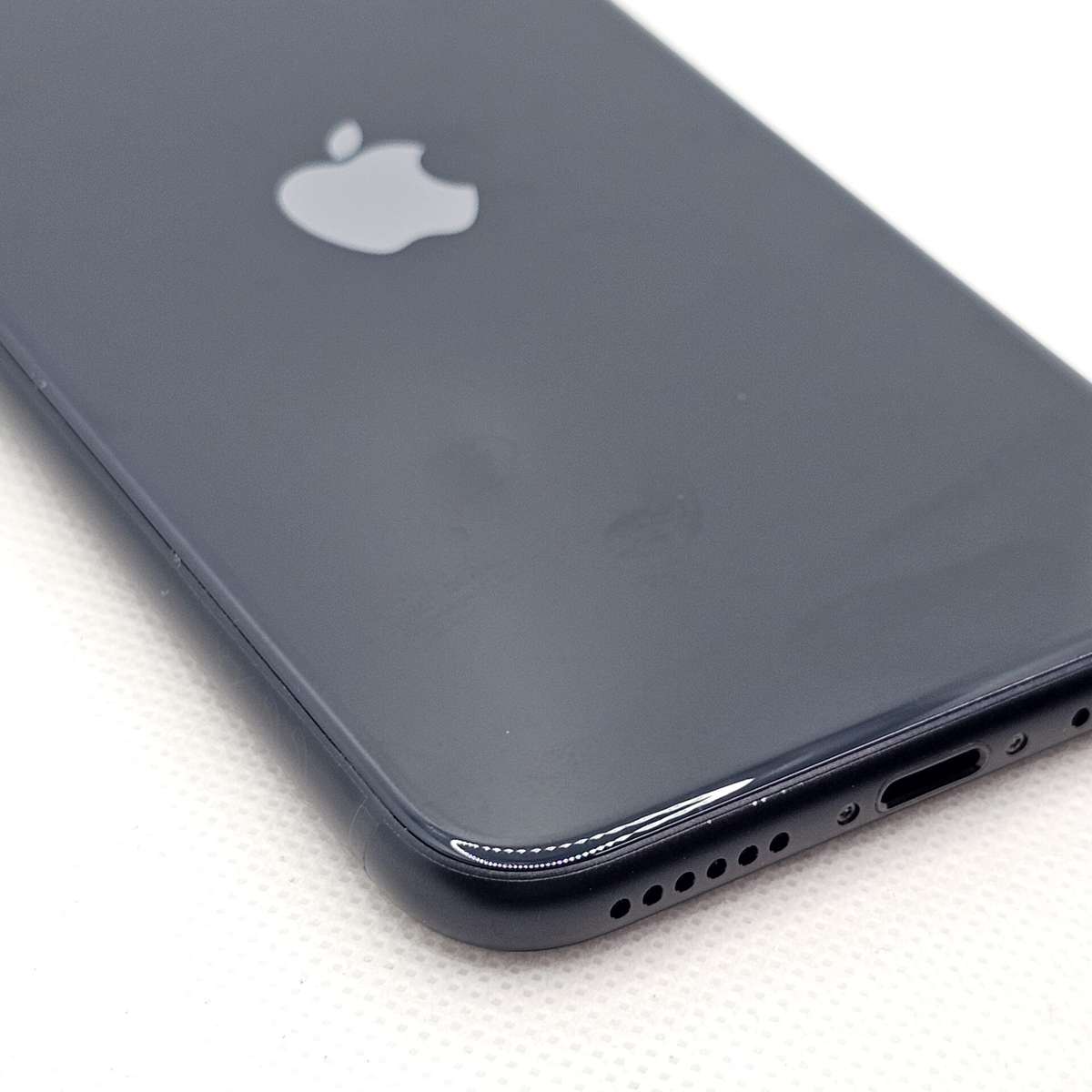 iPhone SE 2022 64GB Midnight (6 Month Warranty)