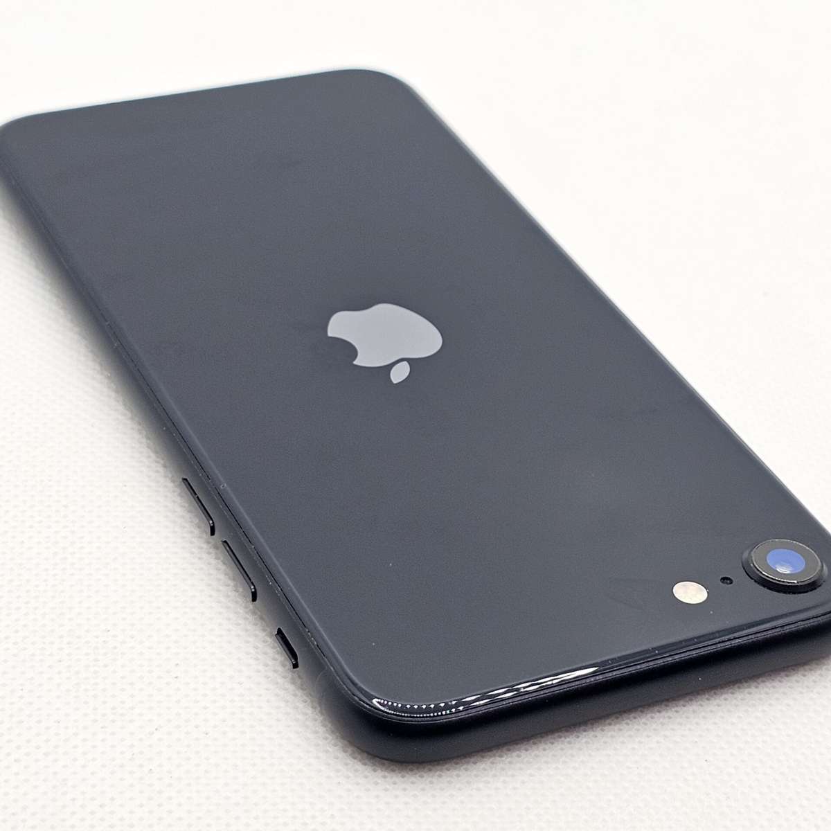 iPhone SE 2022 64GB Midnight (6 Month Warranty)