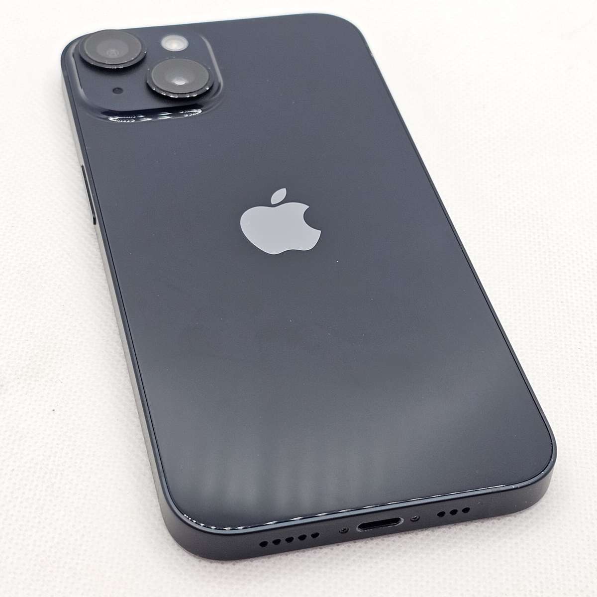 iPhone 14 128GB Midnight (12 Month Warranty) + Screen Protector Bundle Value: R200