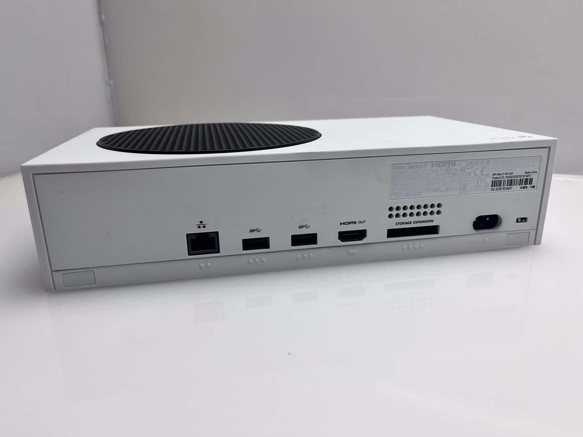 XBox Series S 512GB + HDMI Cable + Power Cable + 1 Remote ( 3 Month Warranty)