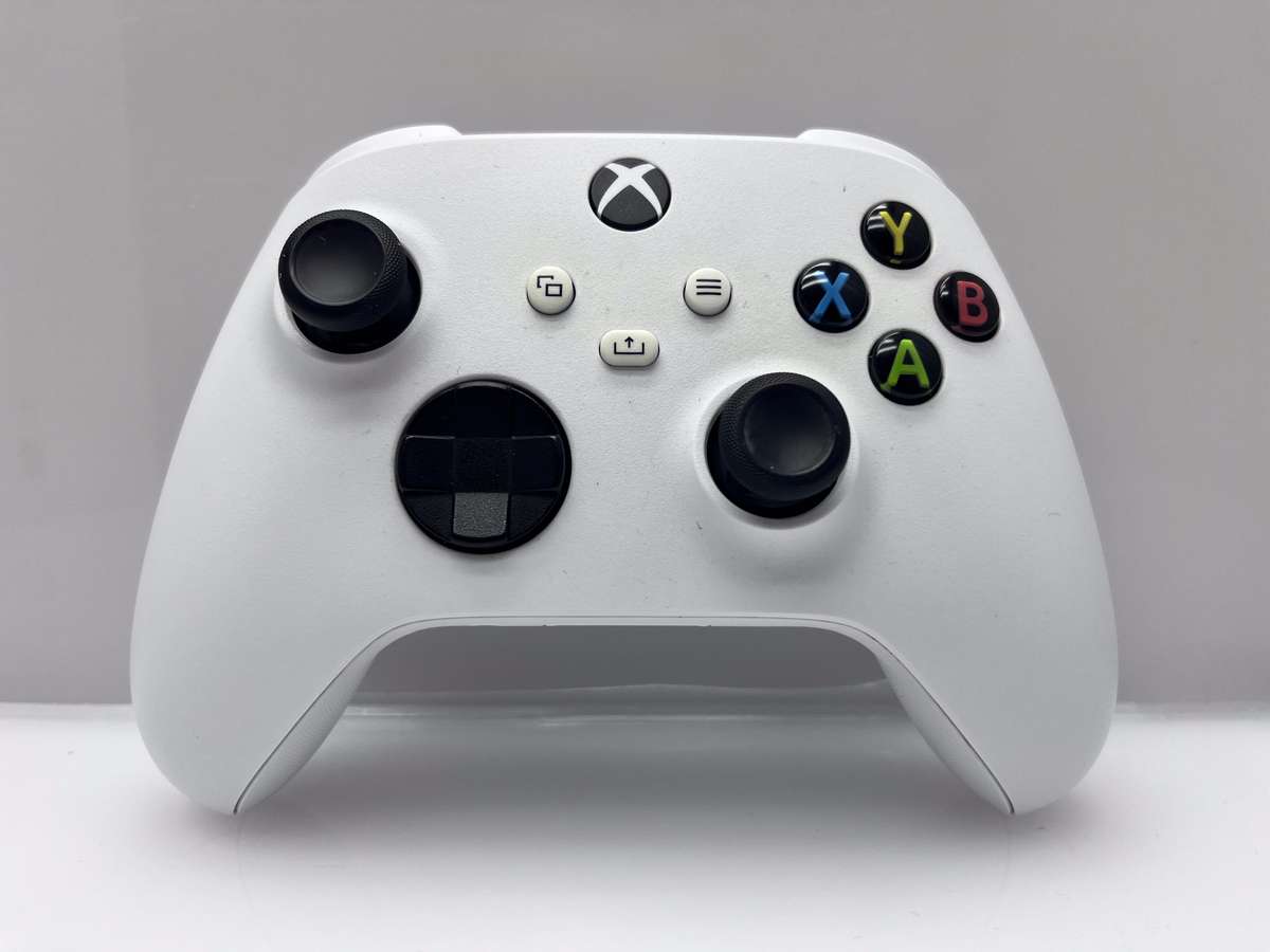 XBox Series S 512GB + HDMI Cable + Power Cable + 1 Remote ( 3 Month Warranty)