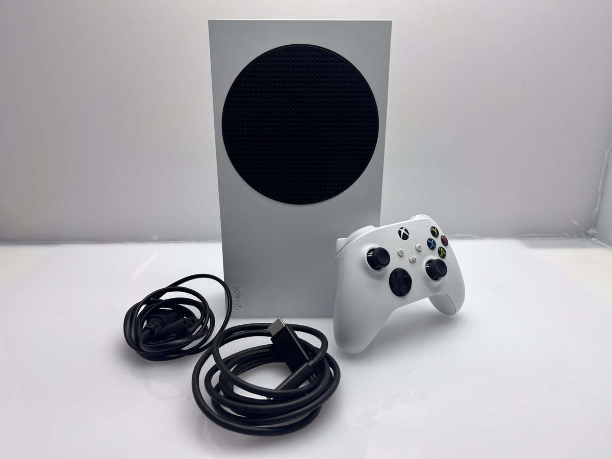 XBox Series S 512GB + HDMI Cable + Power Cable + 1 Remote ( 3 Month Warranty)