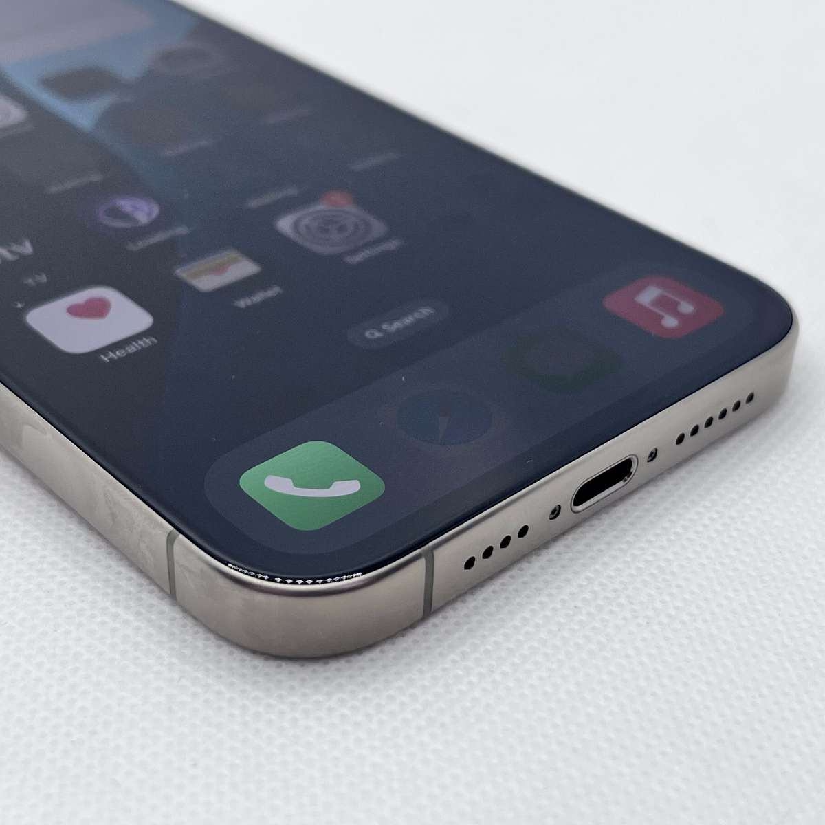 iPhone 15 Pro Max 512GB White Titanium (12 Month Warranty)- Mint Condition