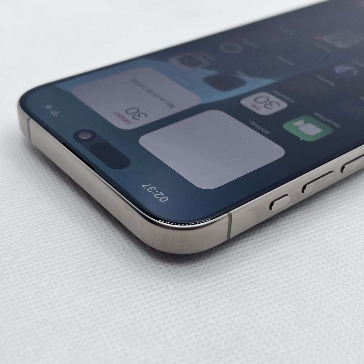 iPhone 15 Pro Max 512GB White Titanium (12 Month Warranty)- Mint Condition