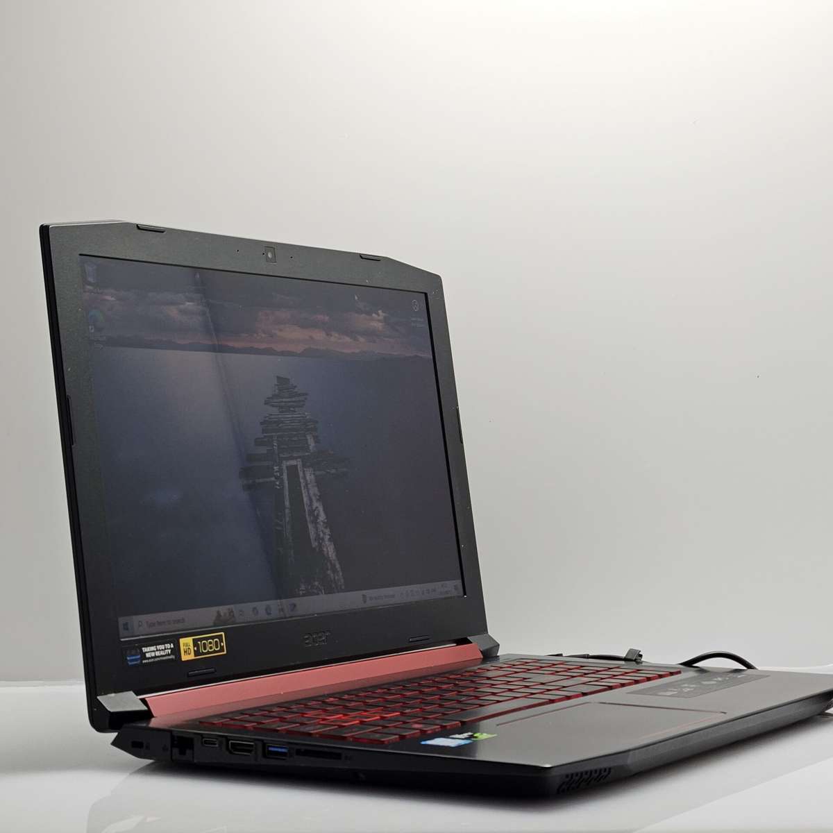 Acer Nitro 5 (AN515-51) "Core i5" 2.50GHz 16GB RAM 256GB SSD Bright Spots And Faulty Battery Blac...