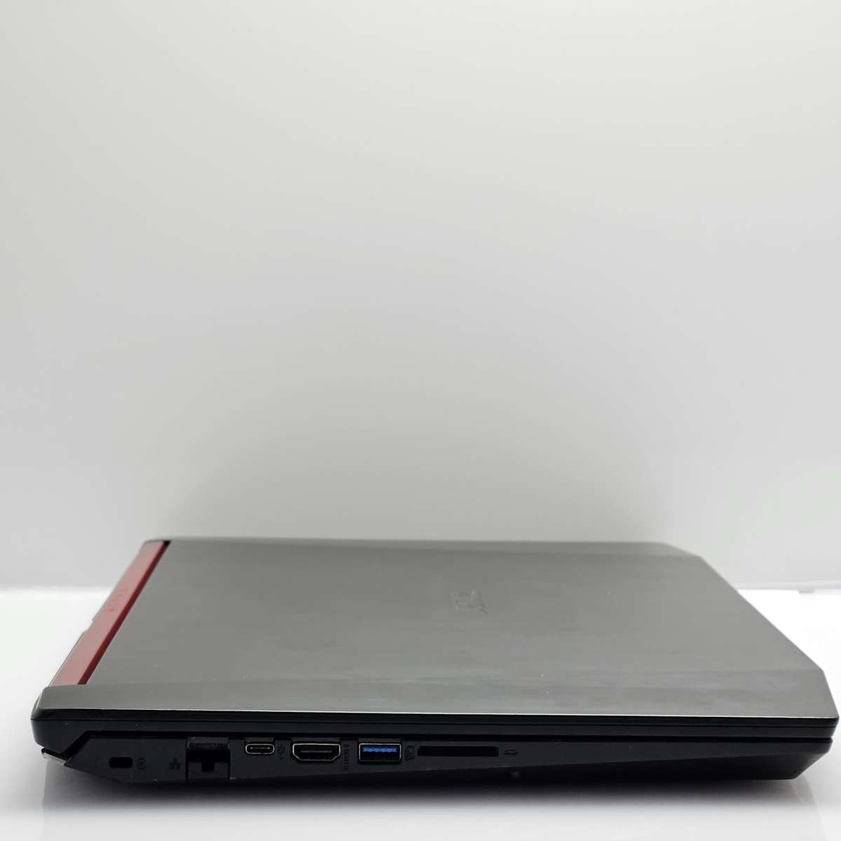 Acer Nitro 5 (AN515-51) "Core i5" 2.50GHz 16GB RAM 256GB SSD Bright Spots And Faulty Battery Blac...