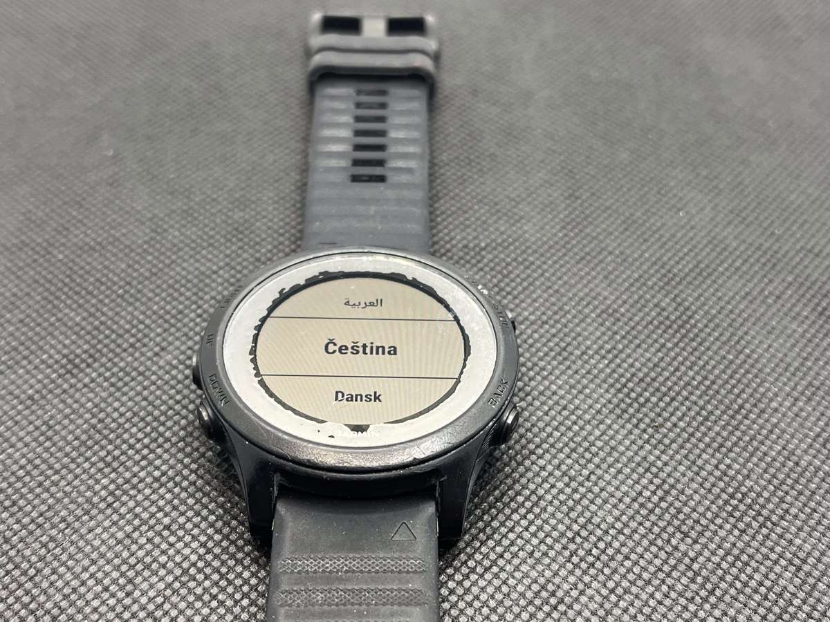 Garmin Forerunner 945 | Screen Damage | Black (3 Month Warranty)