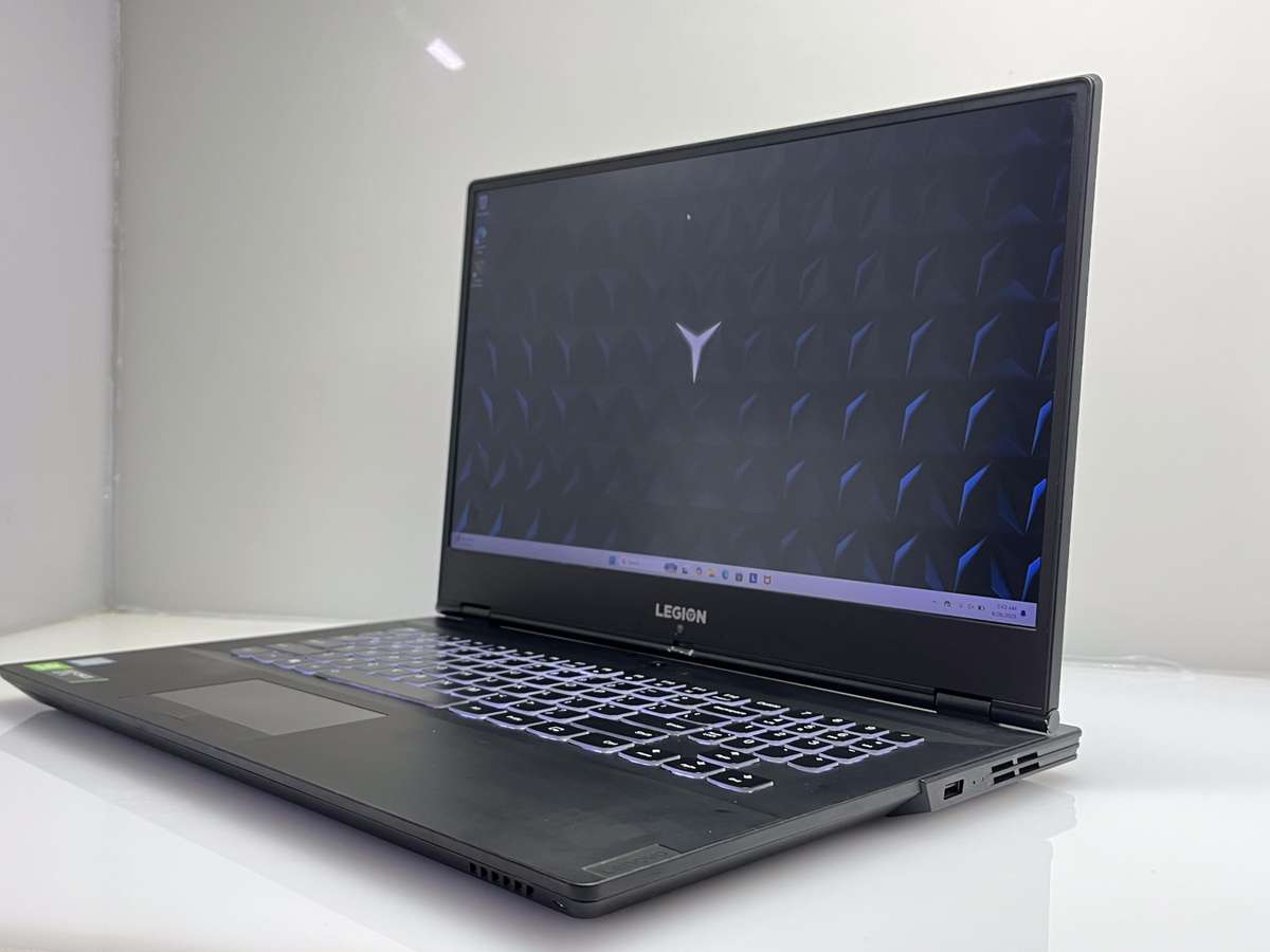 Lenovo Legion Y540-17IRH 9th Gen "Core i7" 2.60GHz 16GB RAM 256GB SSD Black - Damaged Casing