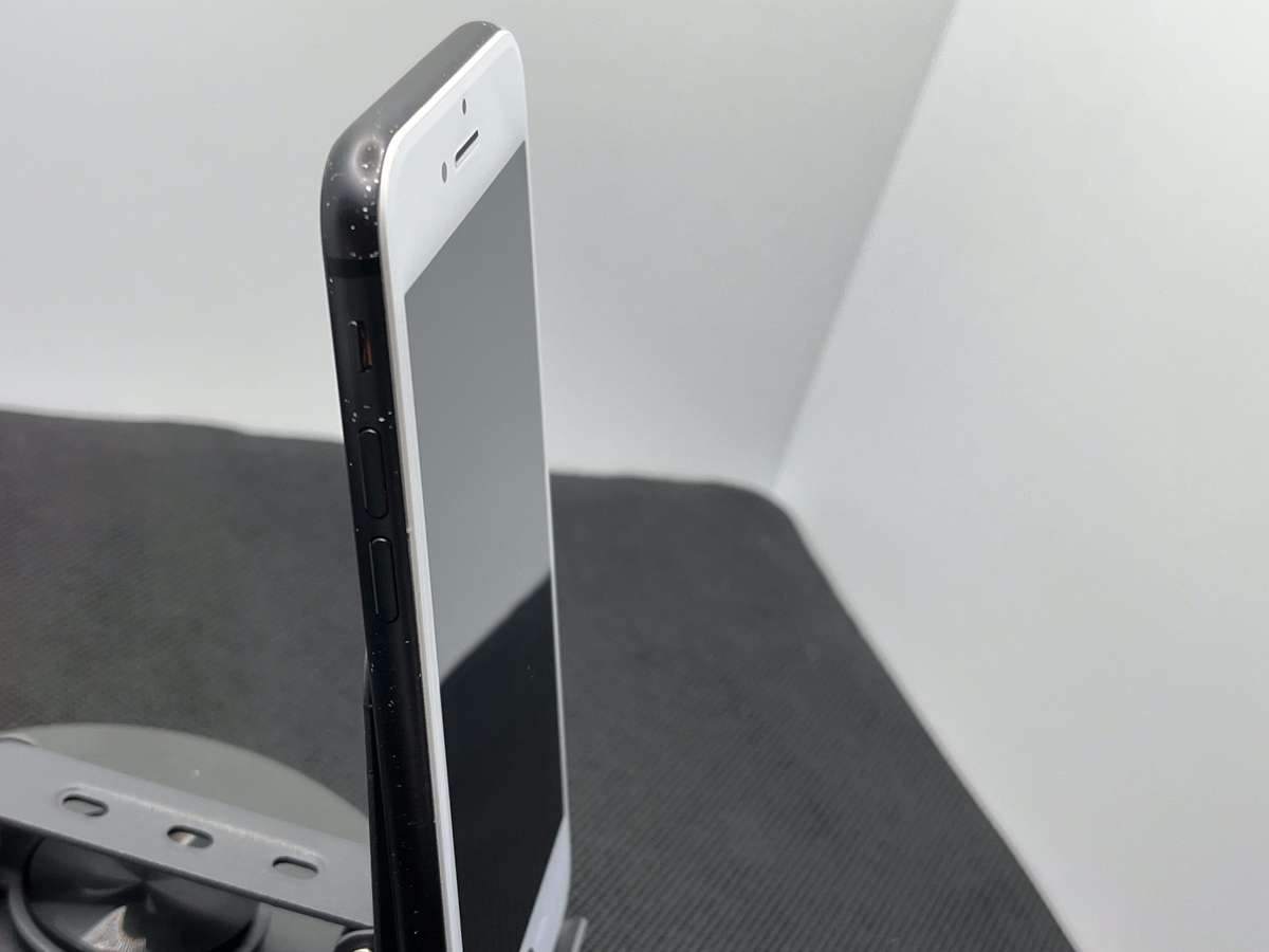 Apple iPhone 8 64GB Space Gray