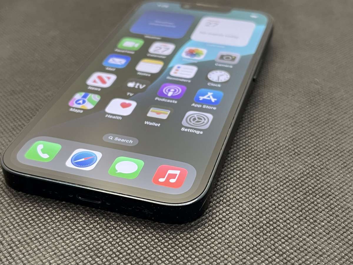 Apple iPhone 14 128GB Midnight (12 Month Warranty)