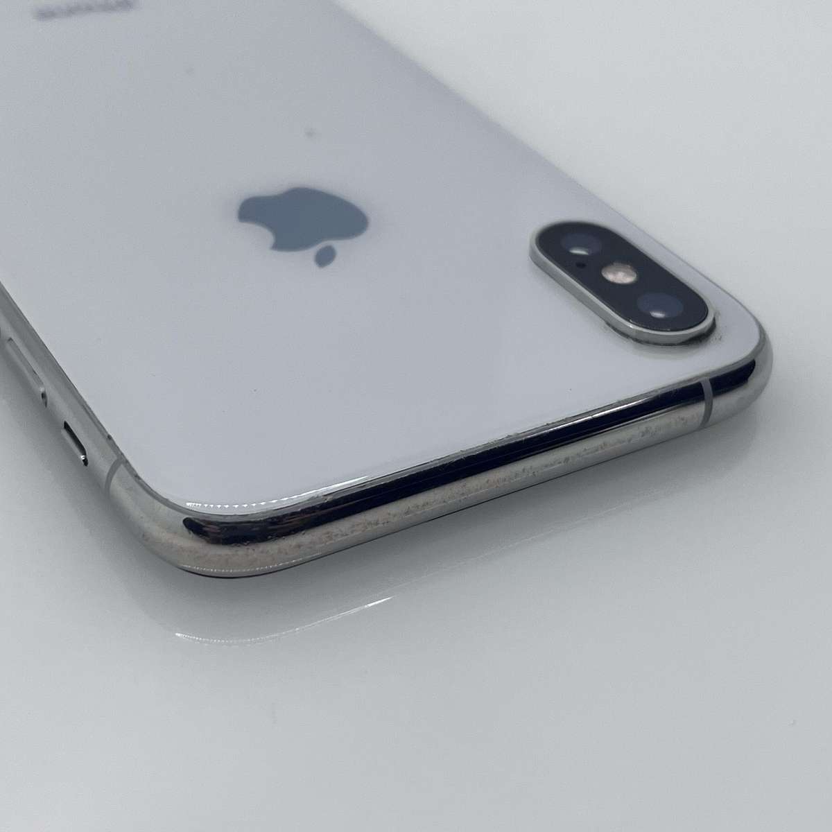 iPhone Xs 256GB Silver (3 Month Warranty)