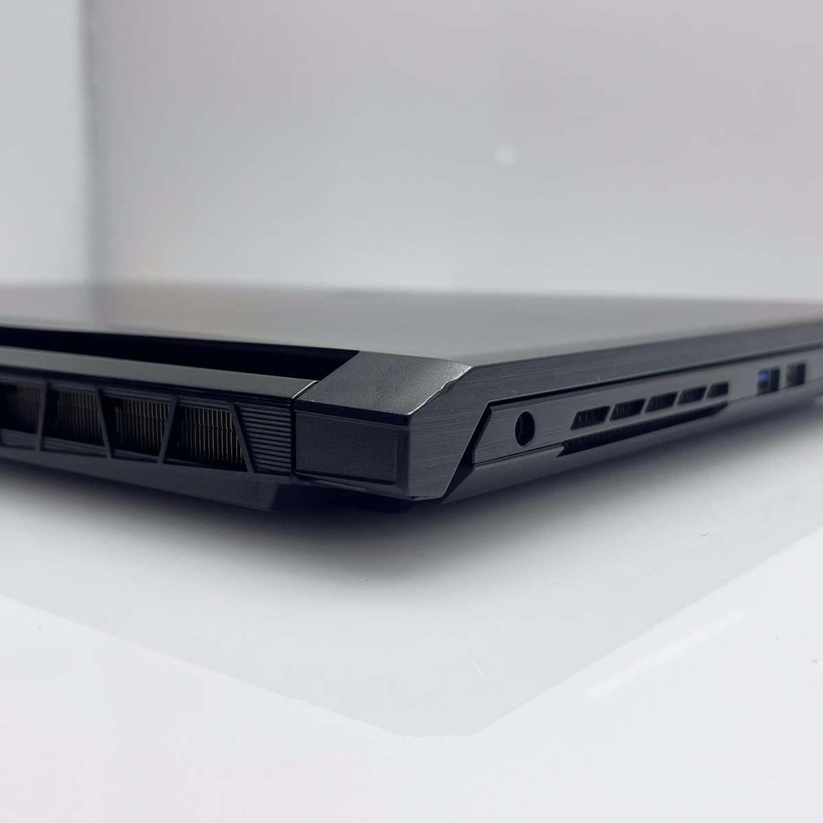 MSI Katana GF76 12UE Core i7 16GB RAM 1TB NYME SSD No HDMI Black (6 Month Warranty)