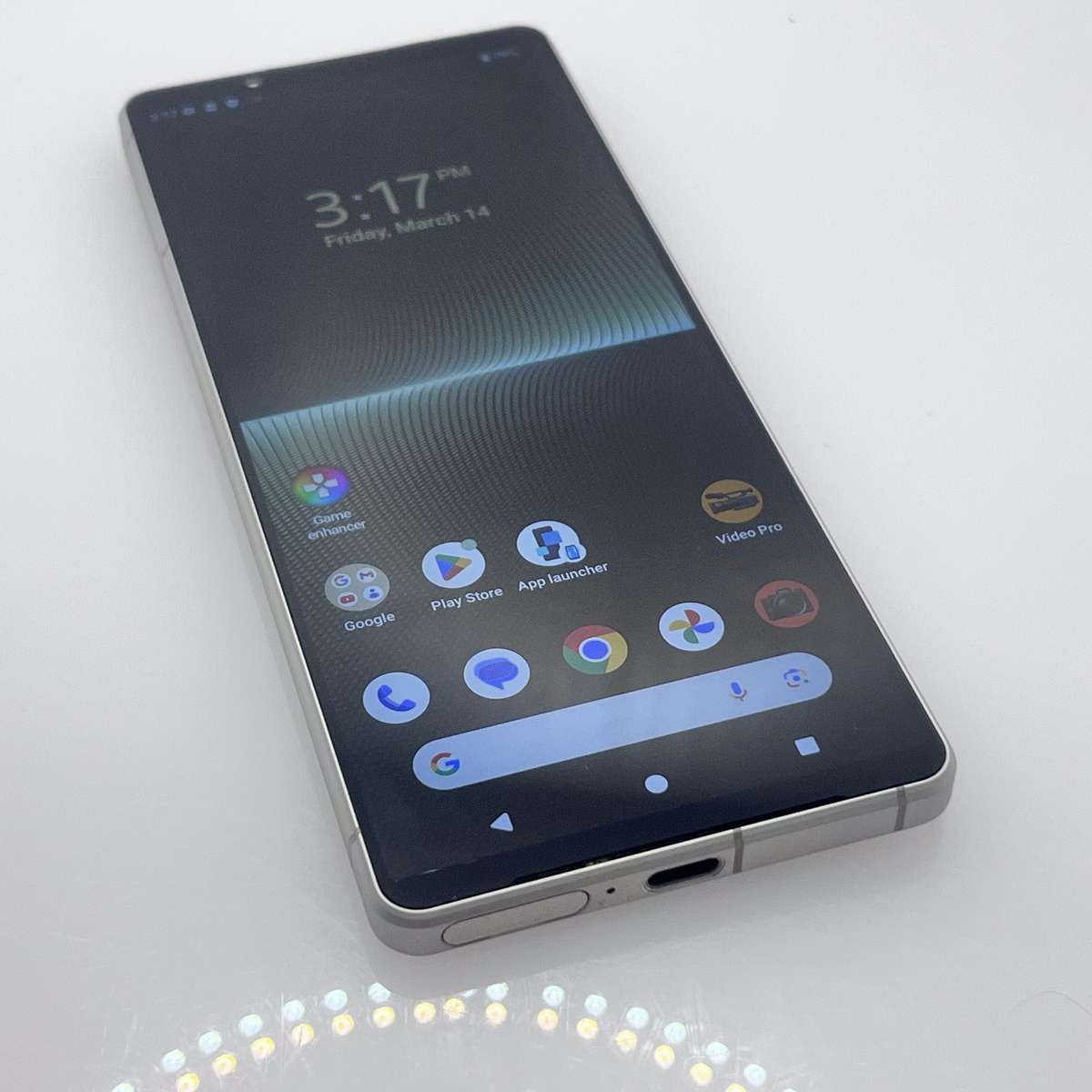 Sony Xperia V1 256GB Grey LCD Burn - (Grade B)