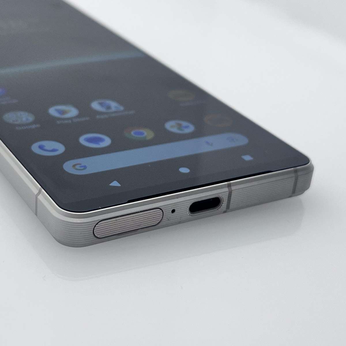 Sony Xperia V1 256GB Grey LCD Burn - (Grade B)