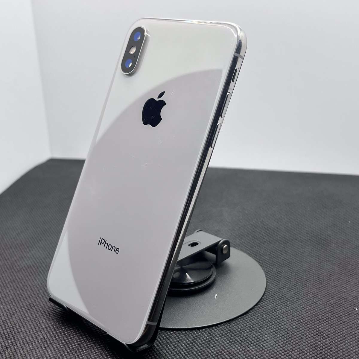 Apple iPhone X 64GB Silver (3 Month Warranty)
