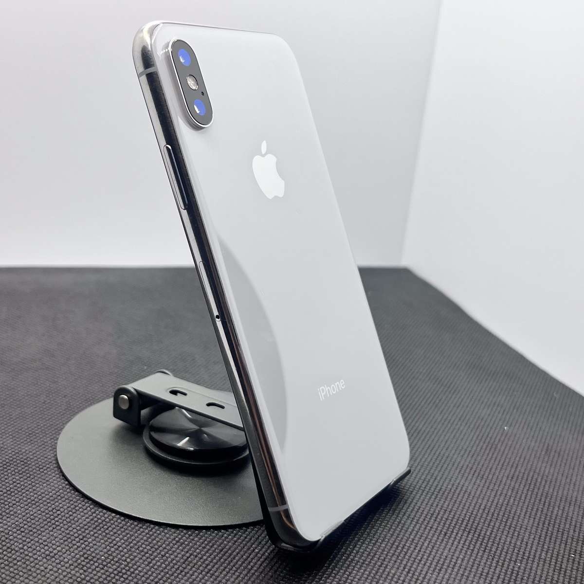 Apple iPhone X 64GB Silver (3 Month Warranty)
