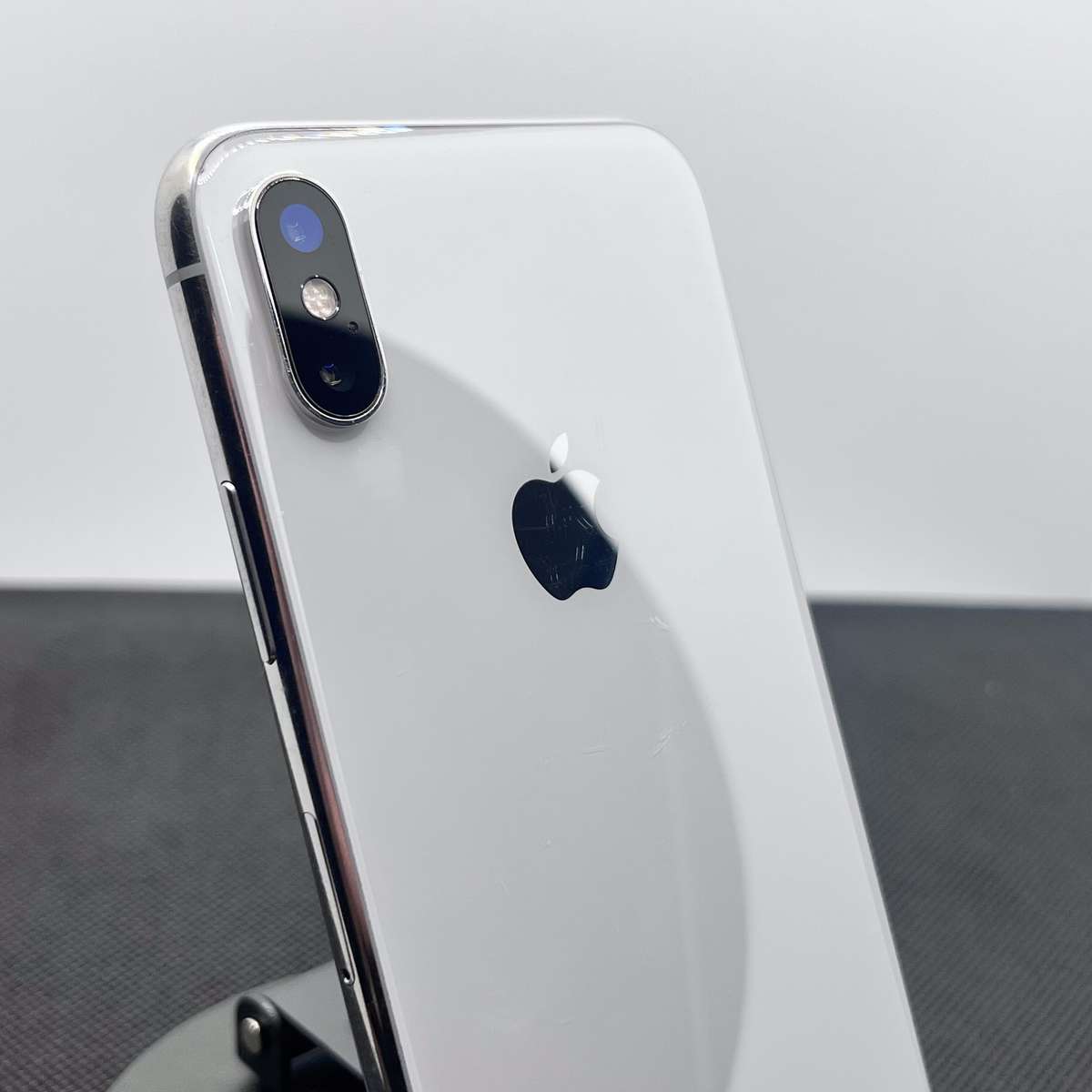 Apple iPhone X 64GB Silver (3 Month Warranty)