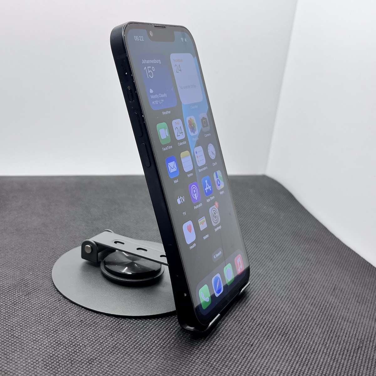 Apple iPhone 13 128GB Midnight (6 Month Warranty)