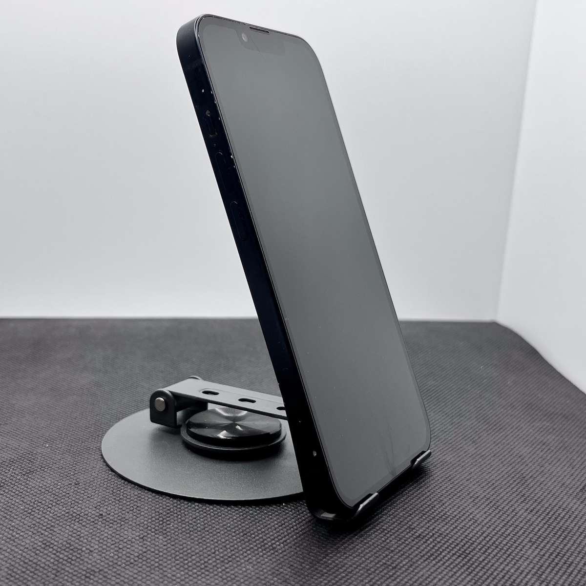 Apple iPhone 13 128GB Midnight (6 Month Warranty)