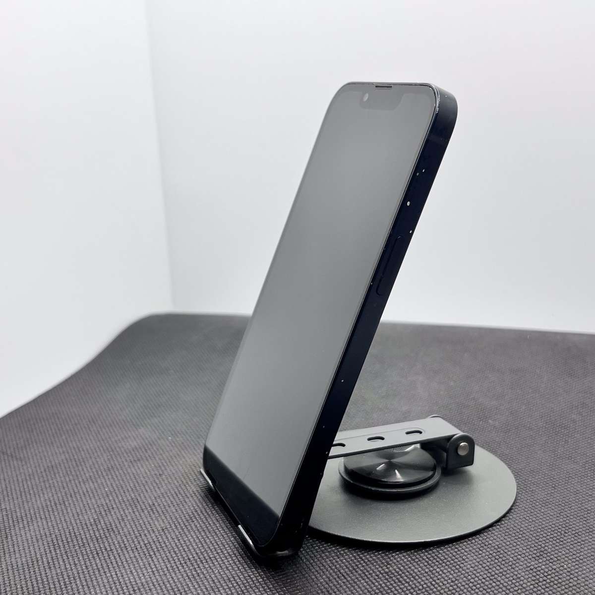 Apple iPhone 13 128GB Midnight (6 Month Warranty)