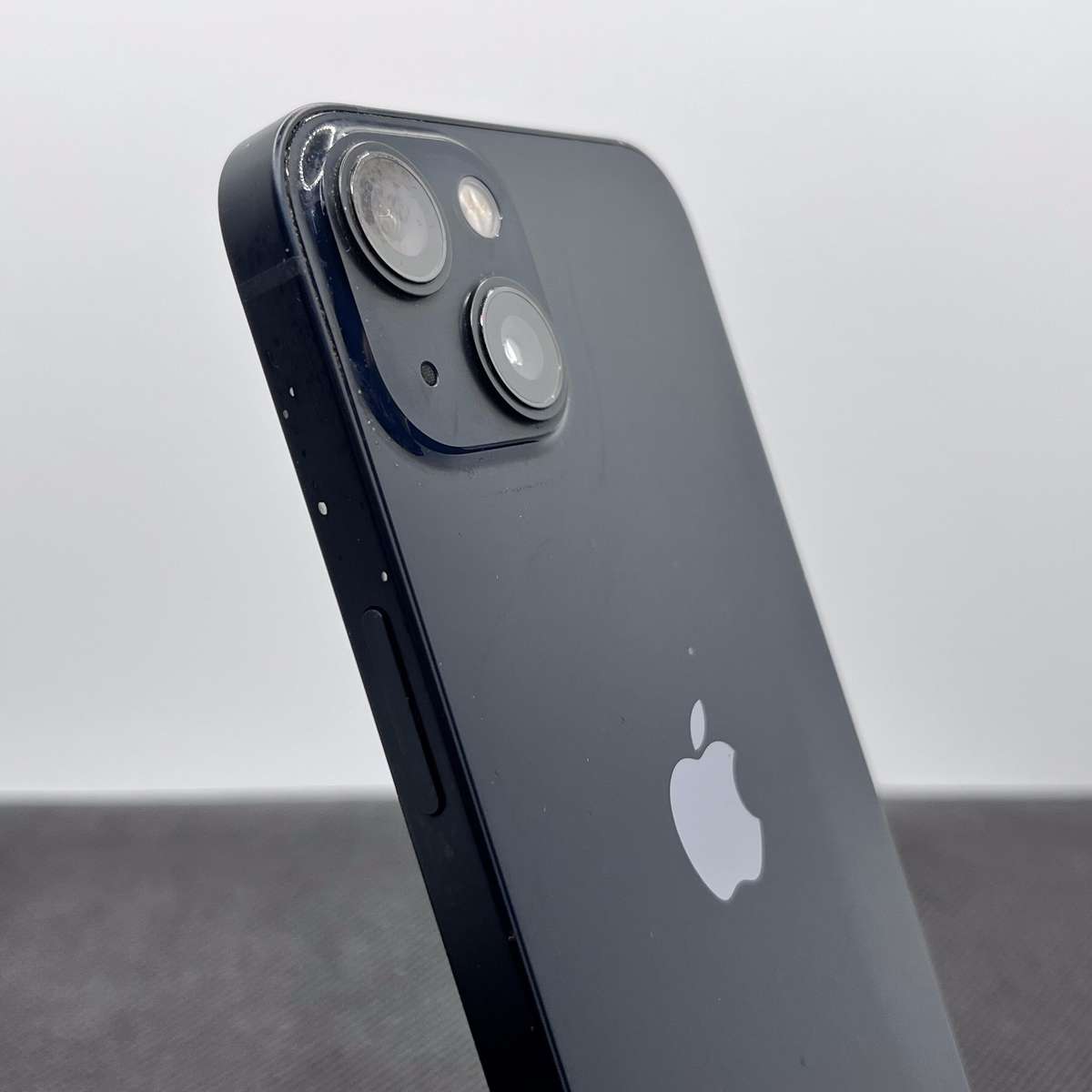 Apple iPhone 13 128GB Midnight (6 Month Warranty)