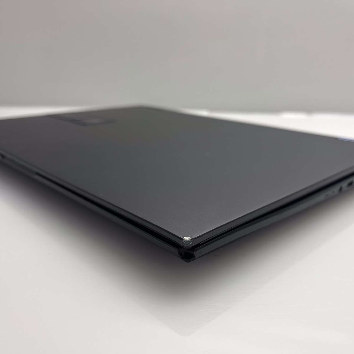 Asus VivoBook S 14 Flip TN3402 16GB RAM 1TB SSD Black - Cracked Screen