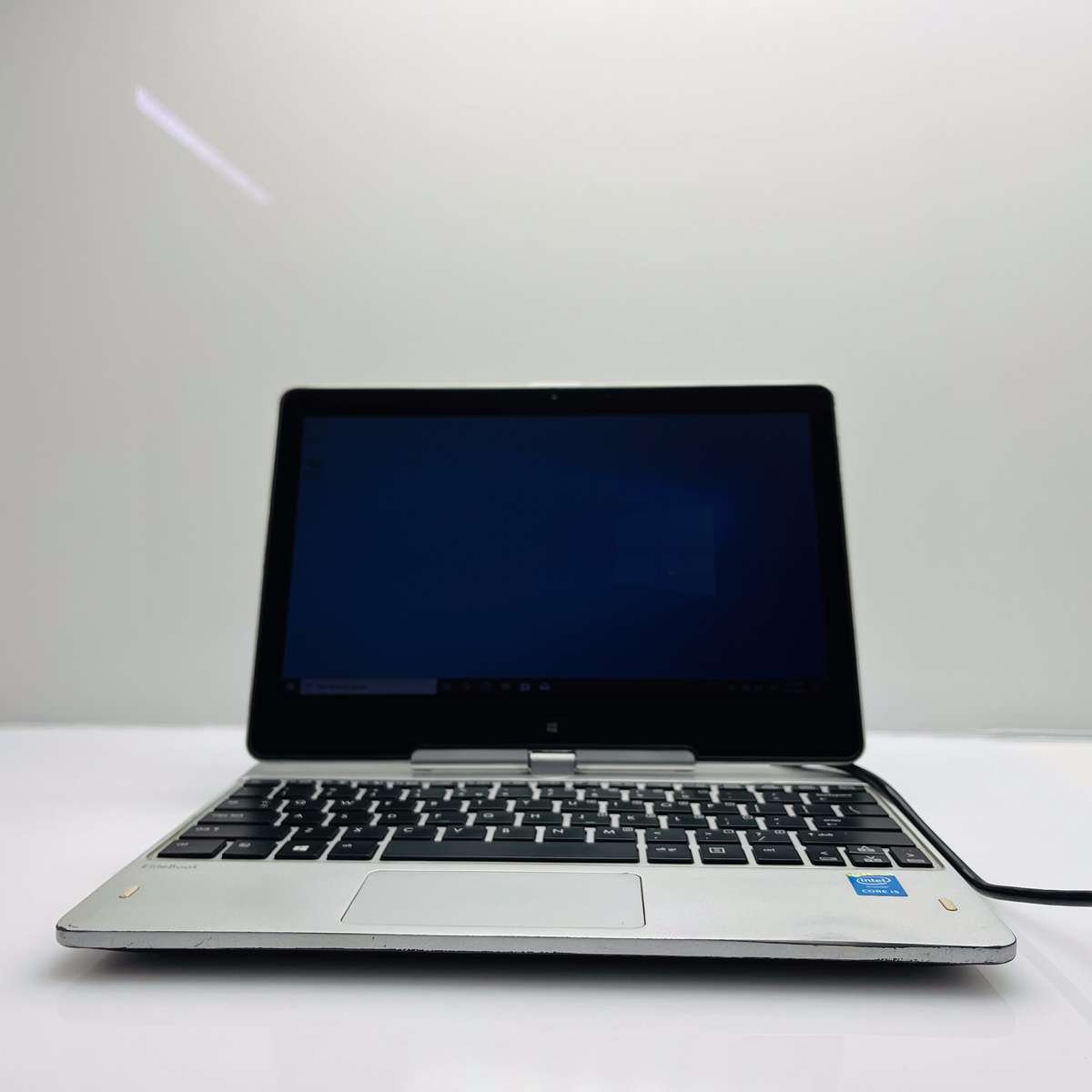 HP Elitebook Revolve 810 G2 5th Gen "Core i5" 2.20GHz 8GB RAM 128GB SSD NVMe Silver