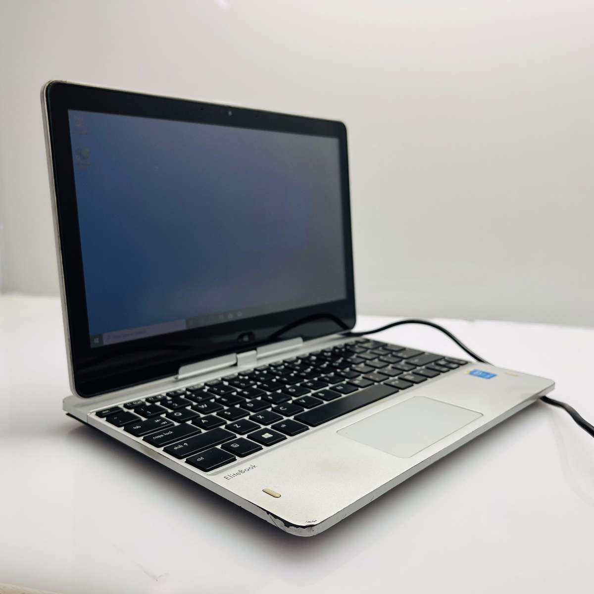 HP Elitebook Revolve 810 G2 5th Gen "Core i5" 2.20GHz 8GB RAM 128GB SSD NVMe Silver