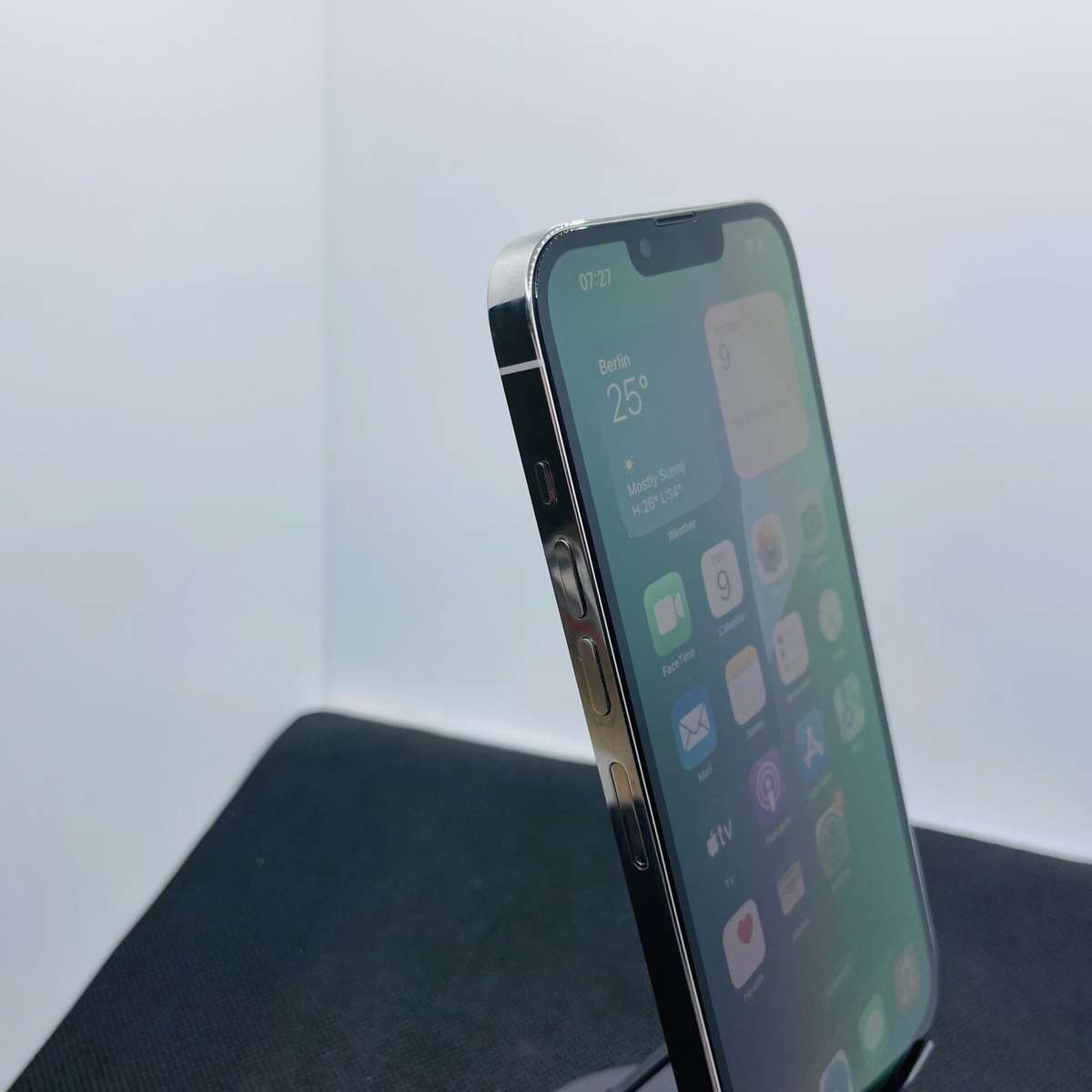 Apple iPhone 13 Pro Max 128GB Silver (12 Month Warranty)  Chipped Camera